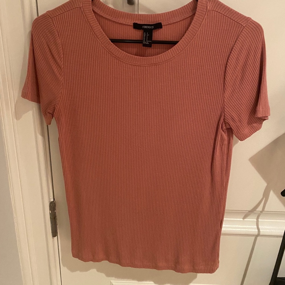 Forever 21 t shirt